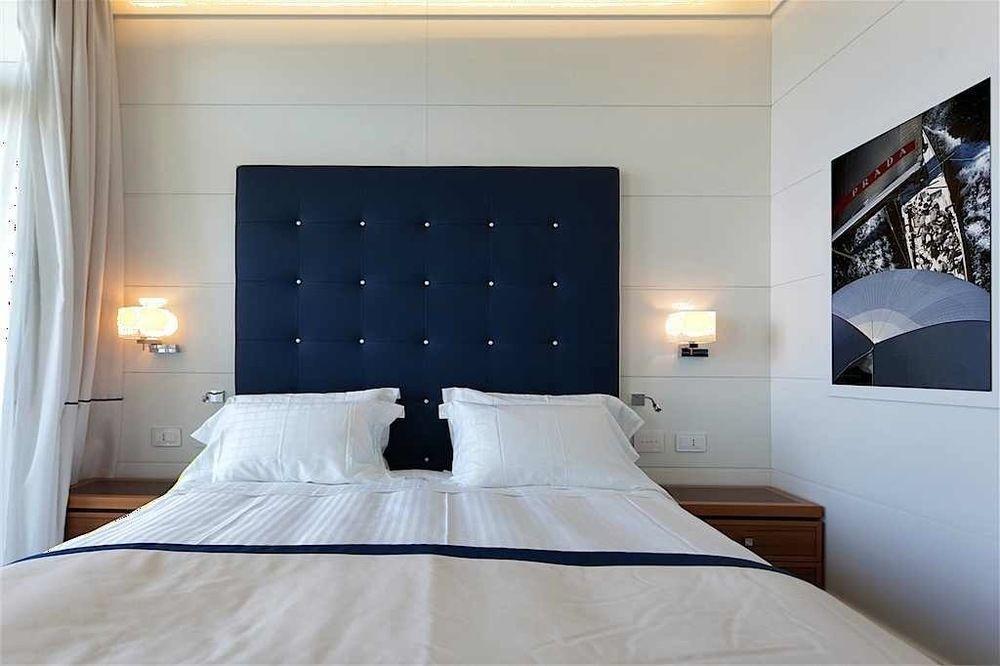 Yacht Club Marina Di Loano Hotel Luaran gambar