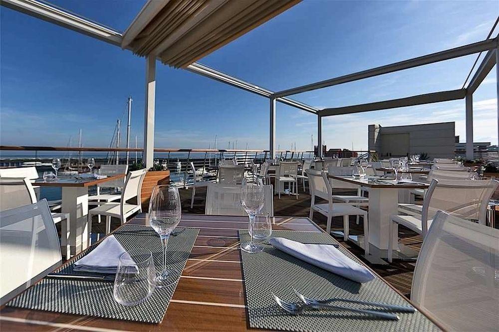 Yacht Club Marina Di Loano Hotel Luaran gambar