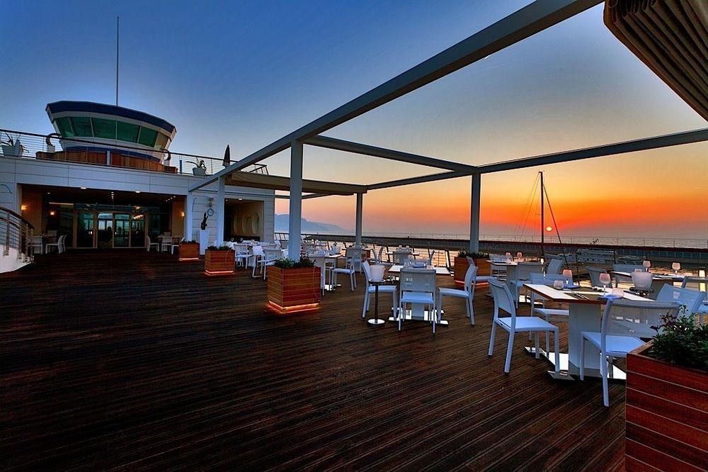 Yacht Club Marina Di Loano Hotel Luaran gambar