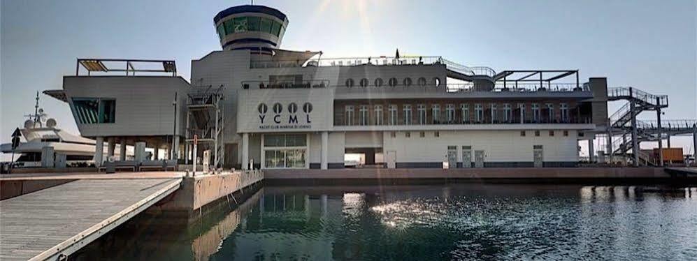 Yacht Club Marina Di Loano Hotel Luaran gambar