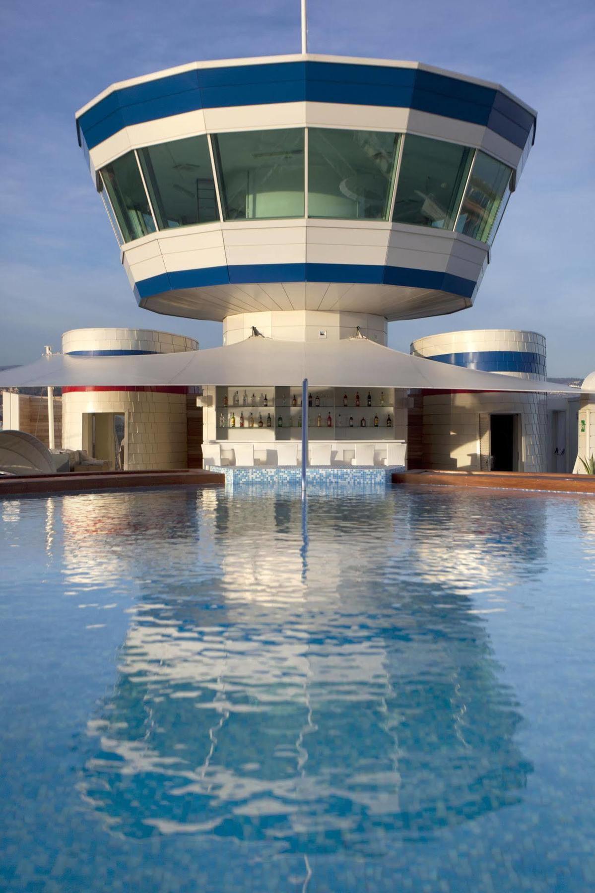 Yacht Club Marina Di Loano Hotel Luaran gambar